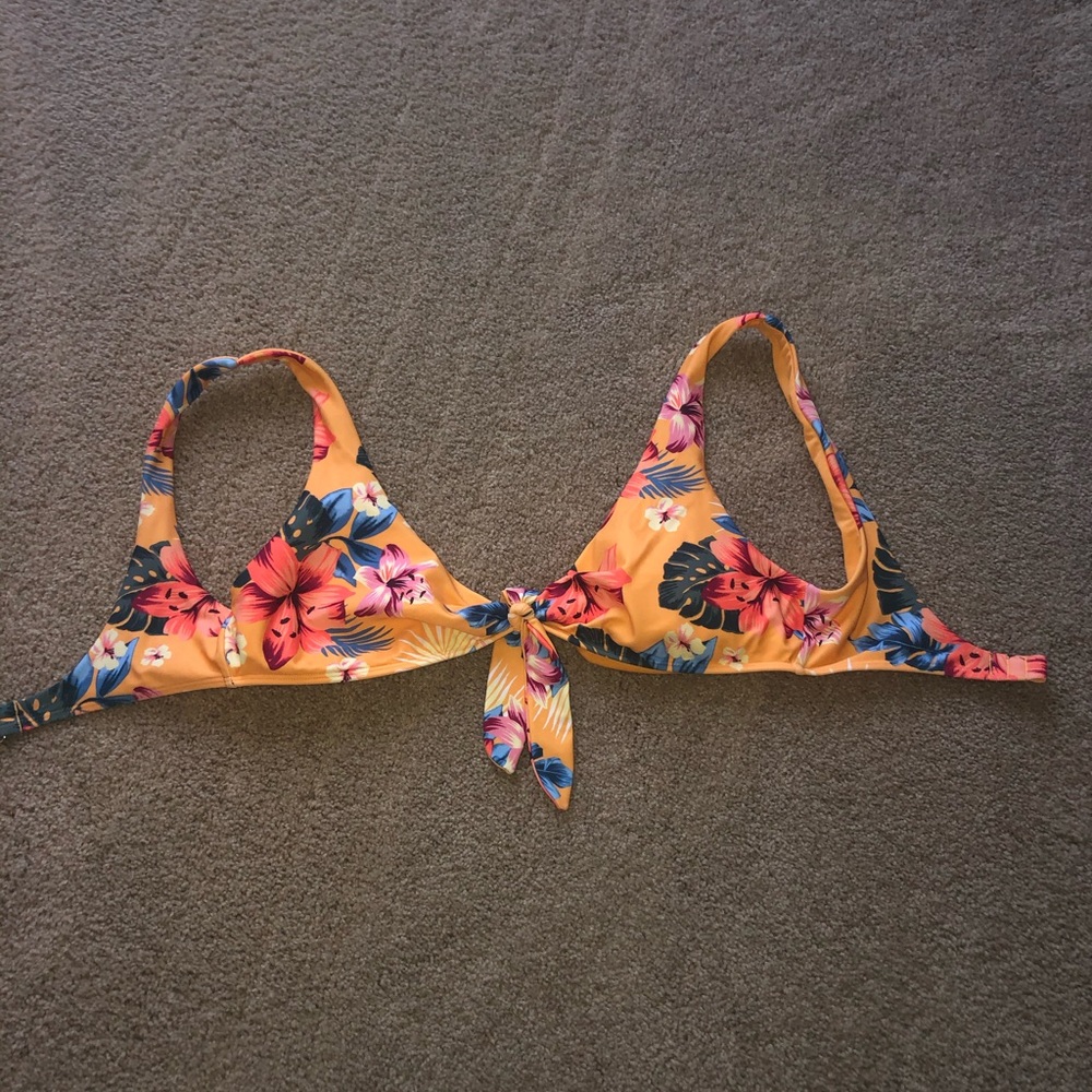 Floral Hollister tied bathing suit top